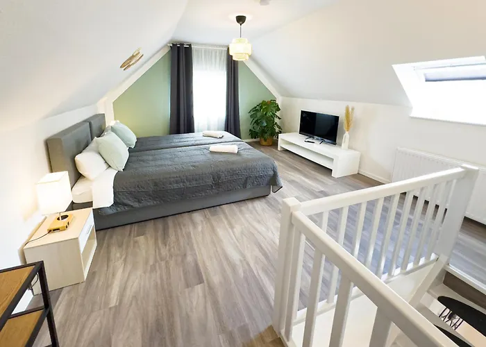 Immostay M#6 Maisonette- Apartment, Wifi & Parken, Parkanlage, 4K Tv
