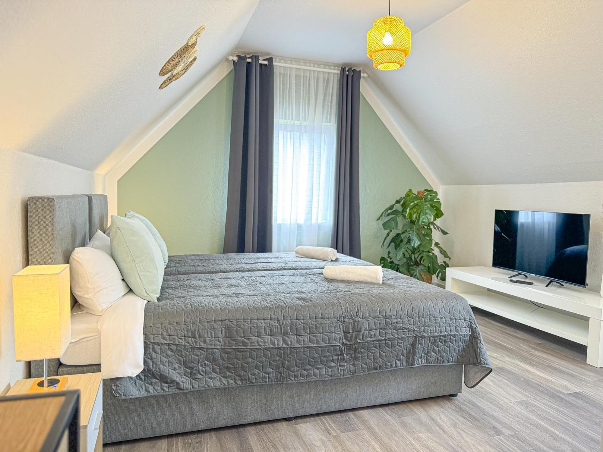 Apartment Immostay M#6 Maisonette- Apartment, Wifi & Parken, Parkanlage, 4k Tv