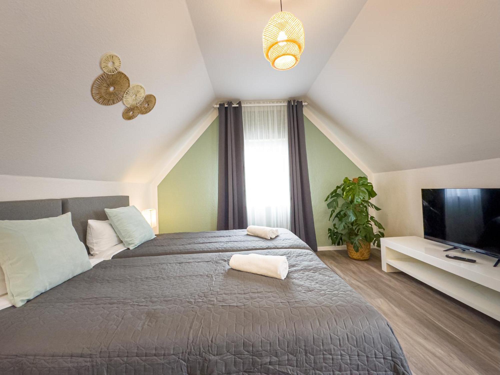 Immostay M#6 Maisonette- Apartment, Wifi & Parken, Parkanlage, 4k Tv *